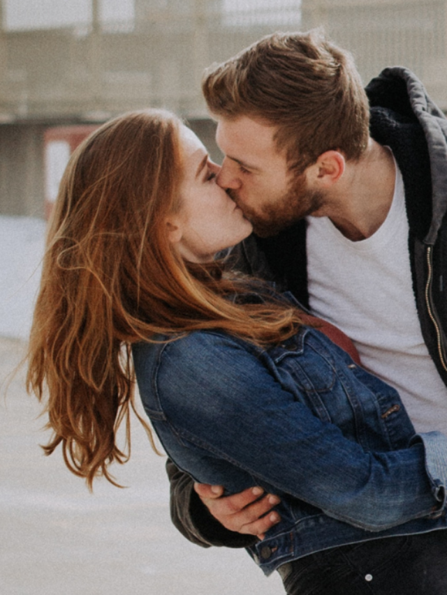 Streaming Rom-Coms: The 10 Best Romantic Comedies To Watch This Summer